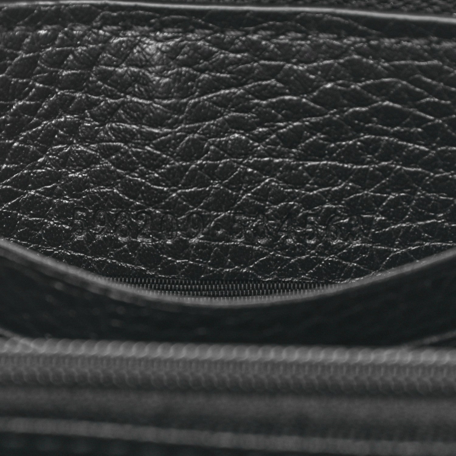 Gucci Pebbled Calfskin Small Soho Zip Around Wallet Black 7 of 7