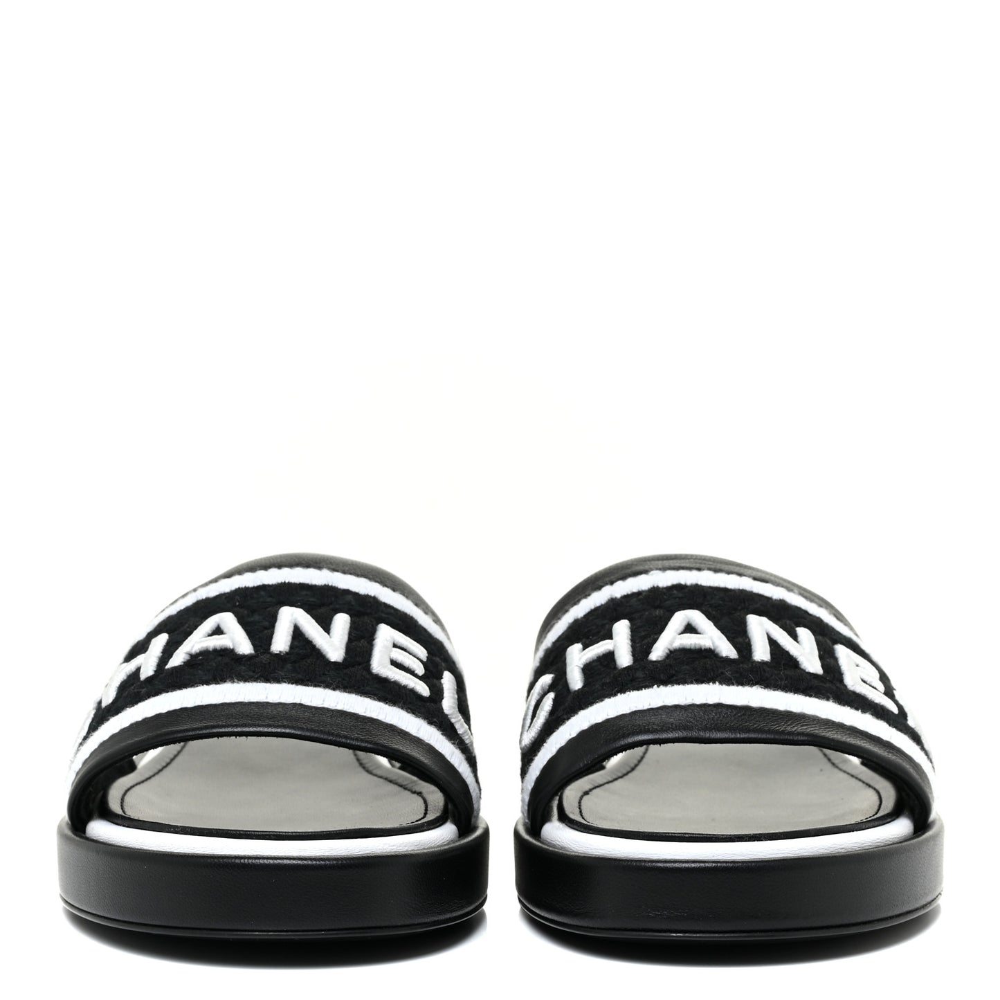 Lambskin Embroidered CC Mule Sandal 39 Black White