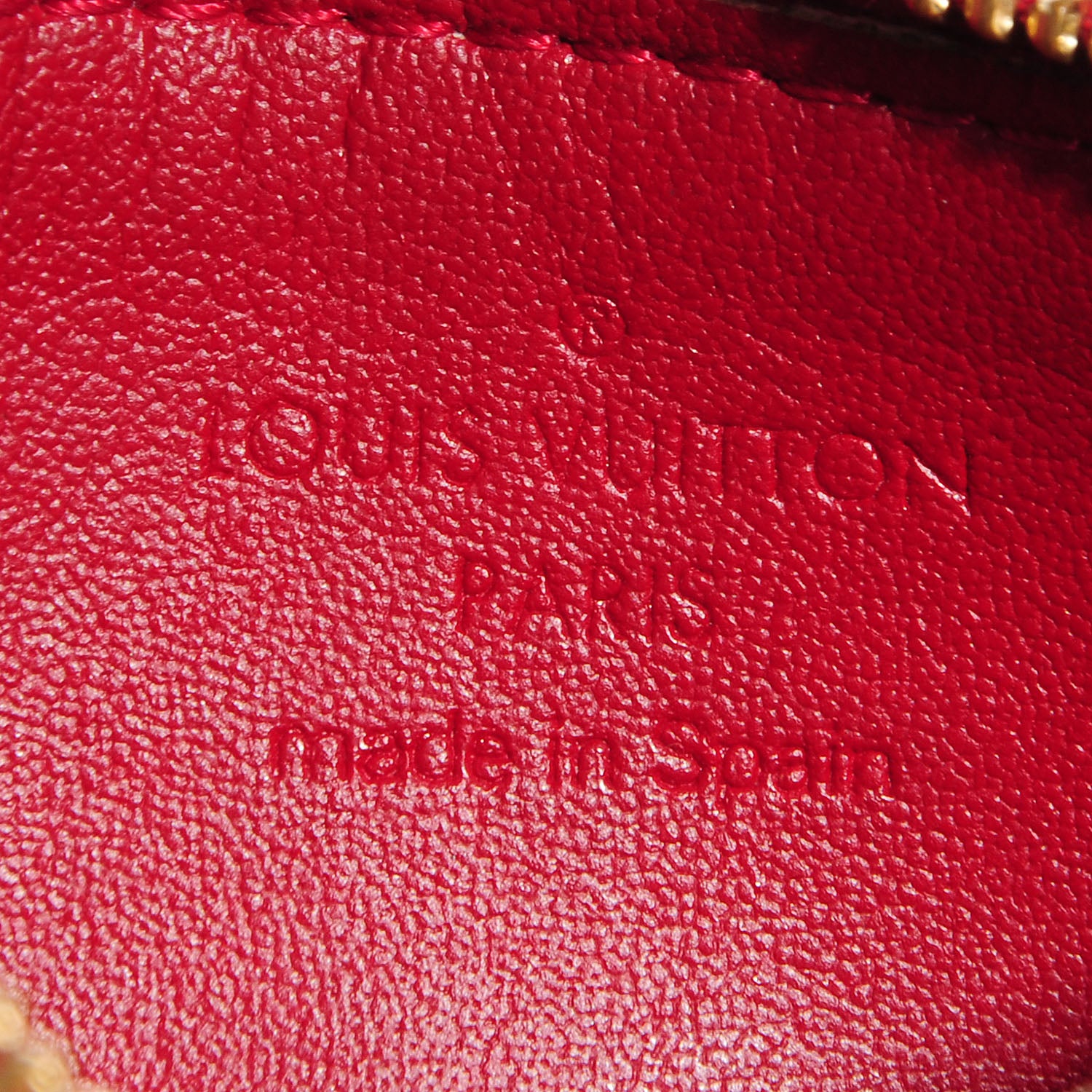 Louis Vuitton Vernis Key Pouch Pomme D'Amour 6 of 7