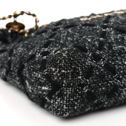 Chanel Tweed Quilted Chanel 22 Black Ecru 9 of 10