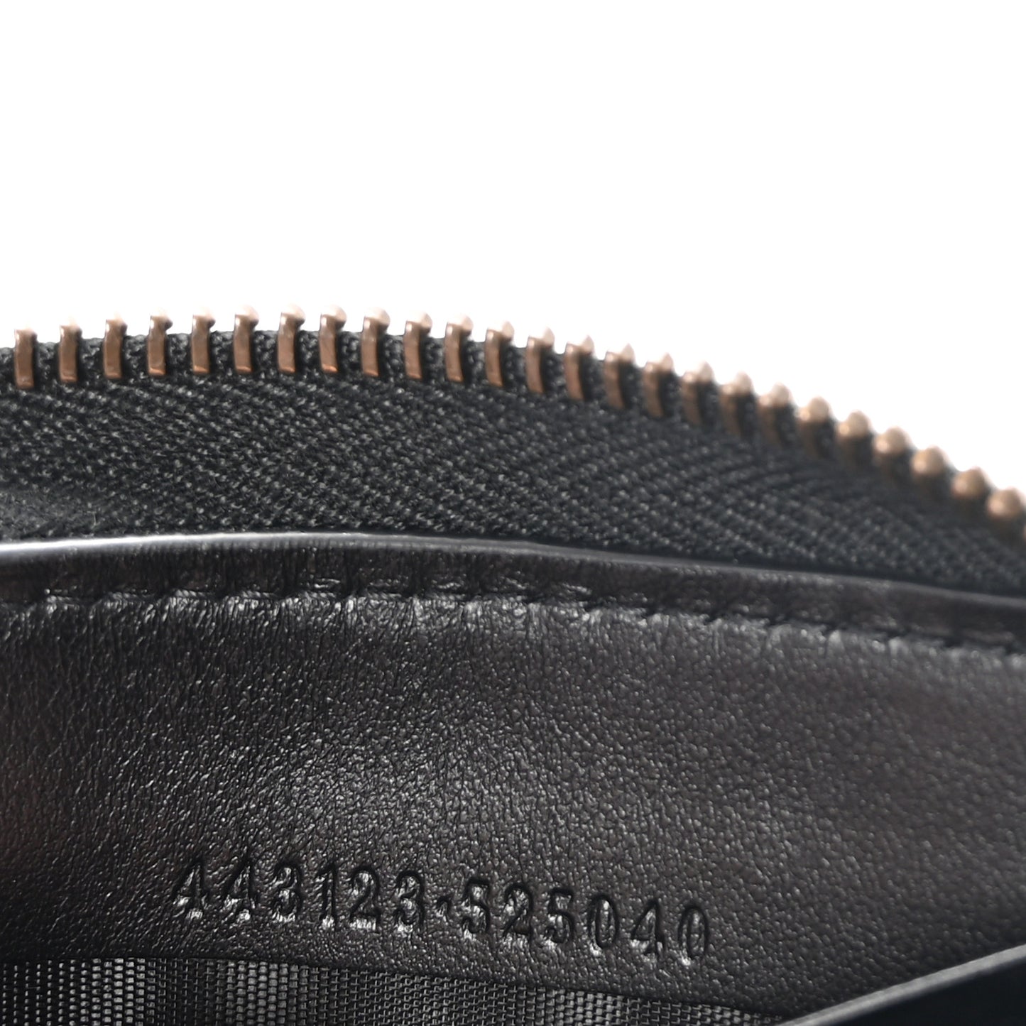 Calfskin Matelasse GG Marmont Zip Around Wallet Black