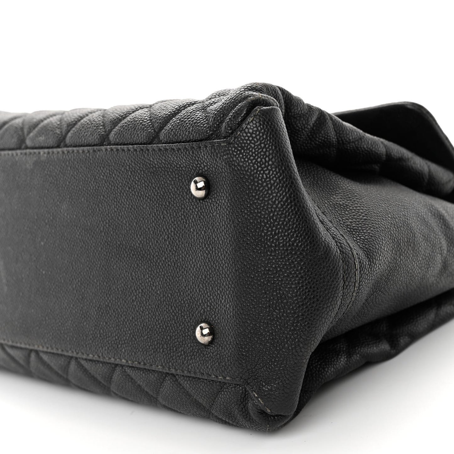 Iridescent Caviar Medium Lady Pearly Flap Black