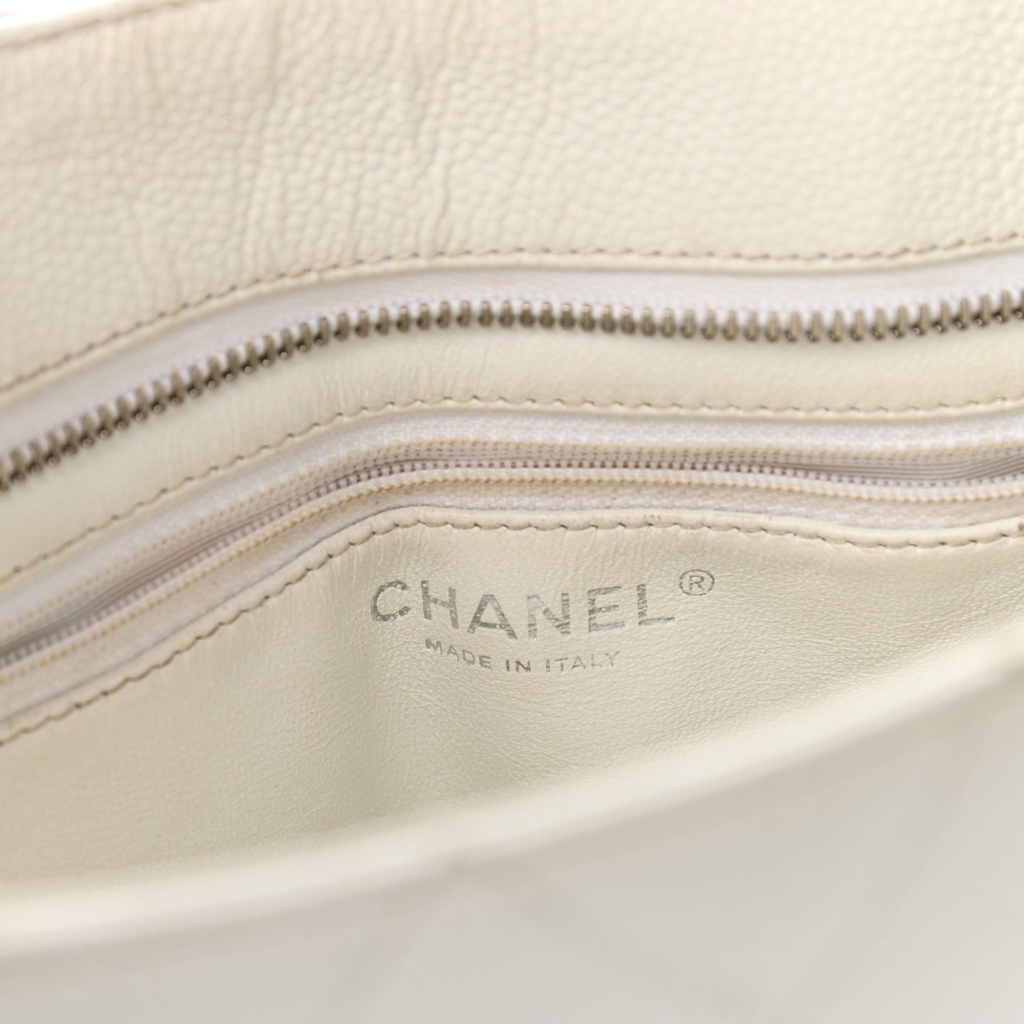 Caviar Quilted Medallion Tote White