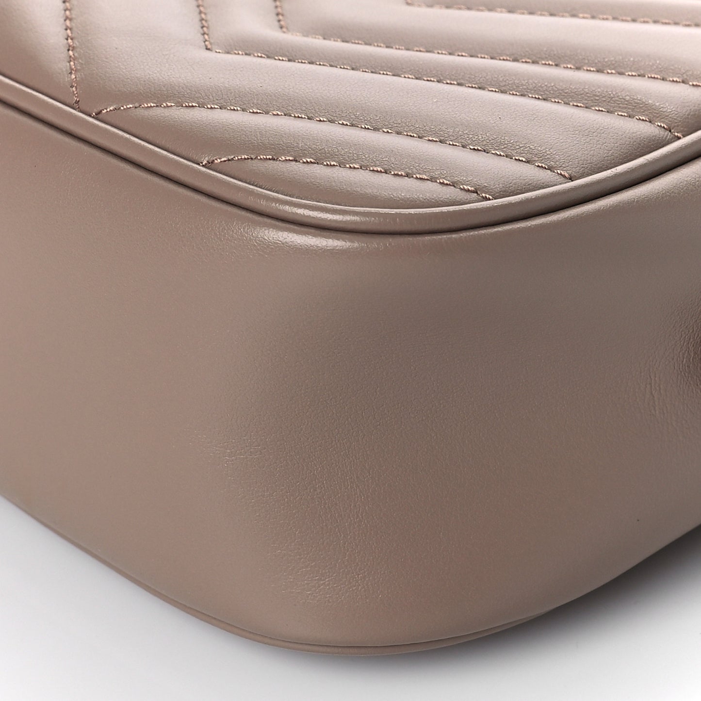 Calfskin Matelasse Small GG Marmont Chain Shoulder Bag Porcelain Rose