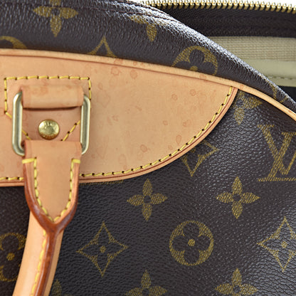 Louis Vuitton Monogram Evasion Sports Bag 16 of 19