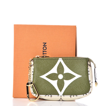 Louis Vuitton Monogram Giant Micro Pochette Accessories Kaki White 8 of 8
