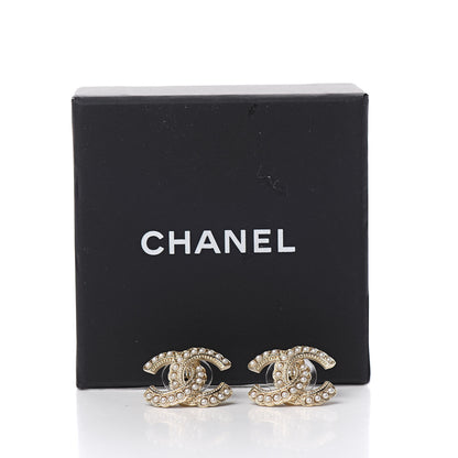 Chanel Pearl Queen of France CC Earrings Gold 5 of 5