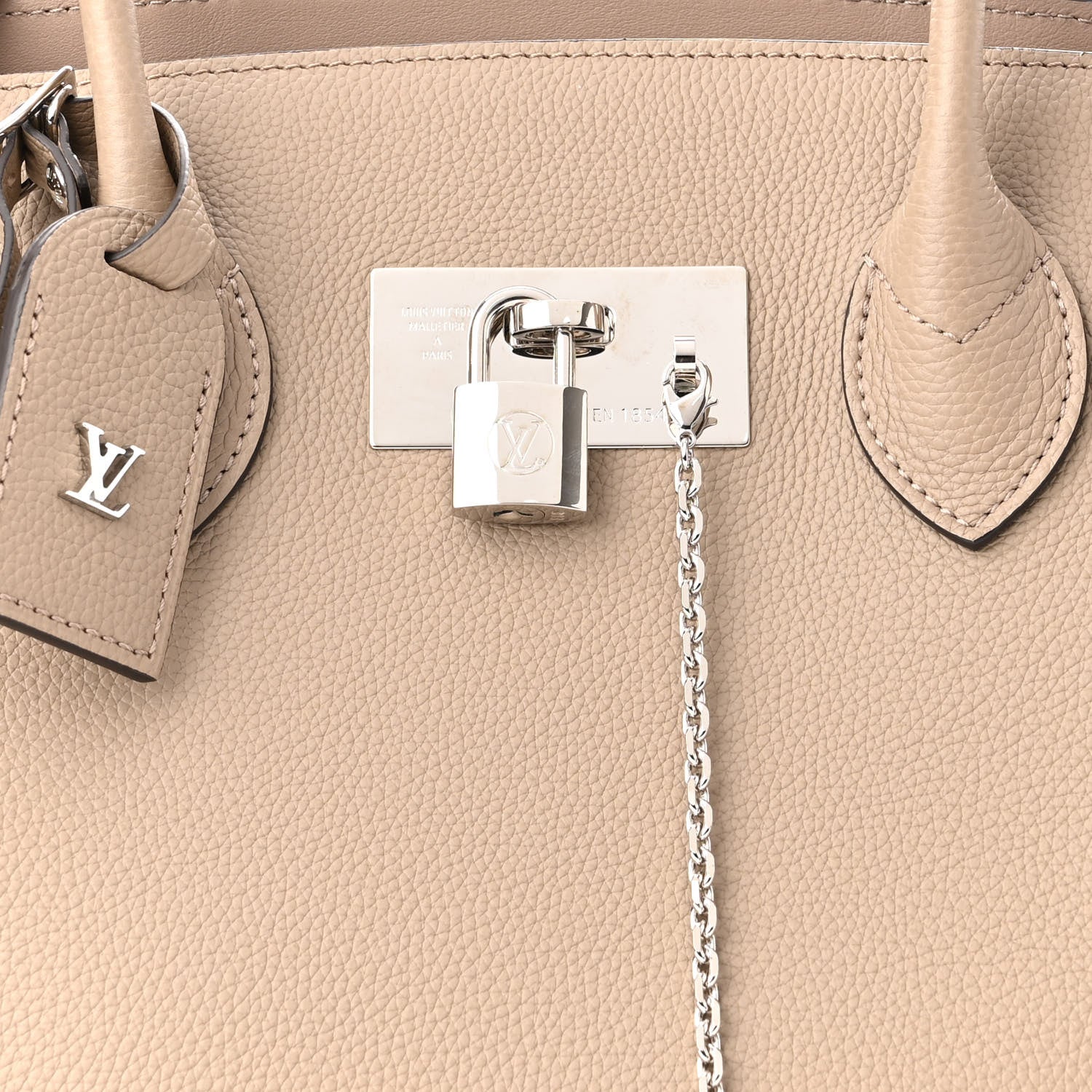 Louis Vuitton Veau Nuage Milla MM Tourterelle 6 of 9