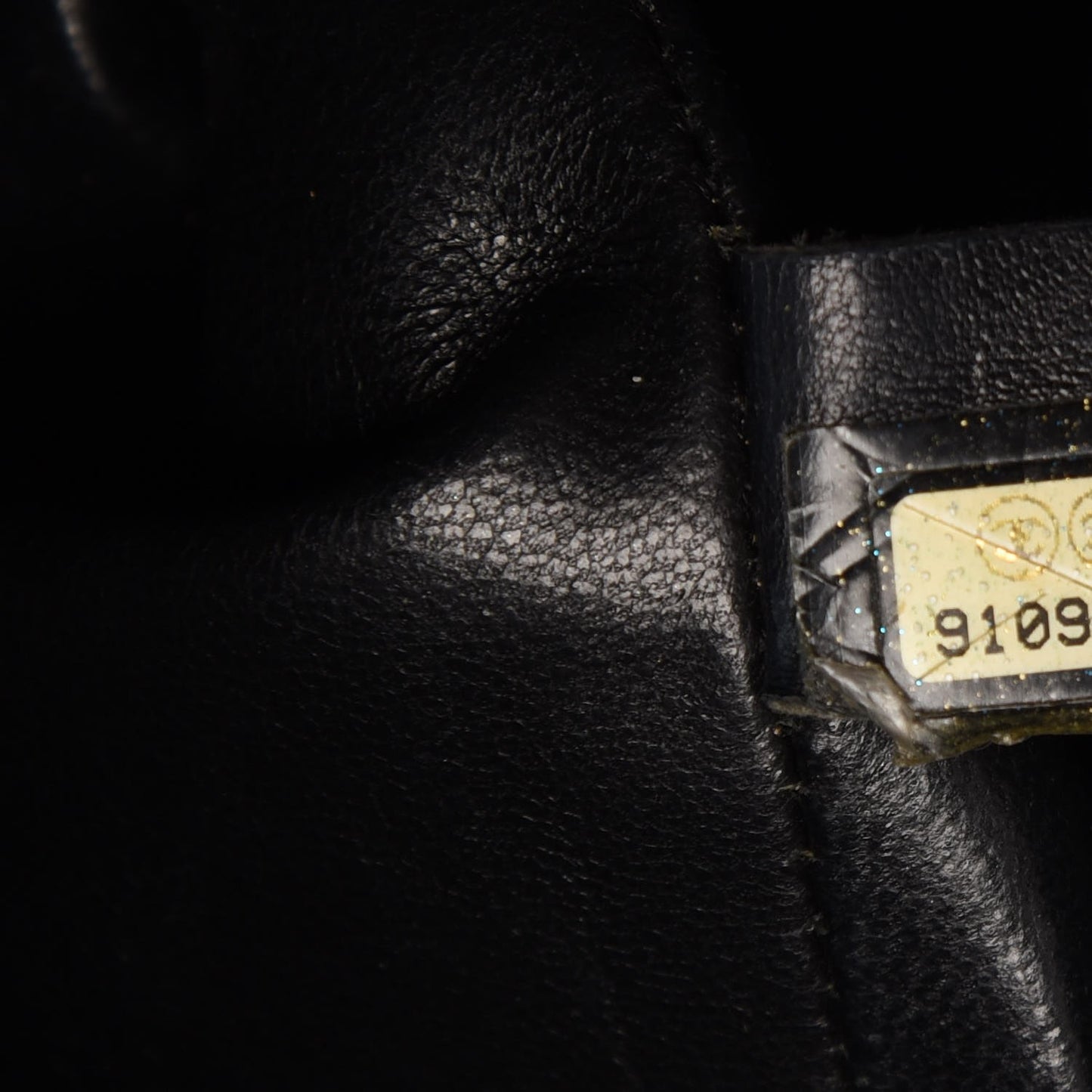 Caviar Quilted Medallion Tote Black