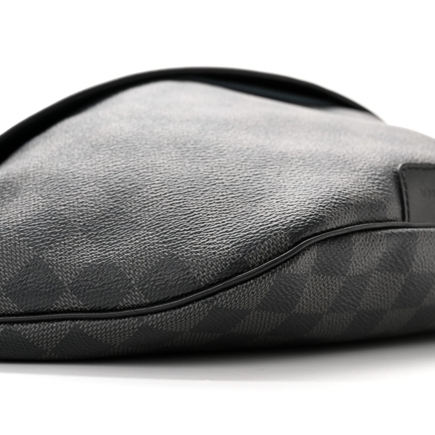 Louis Vuitton Damier Graphite Discovery Bumbag 9 of 10