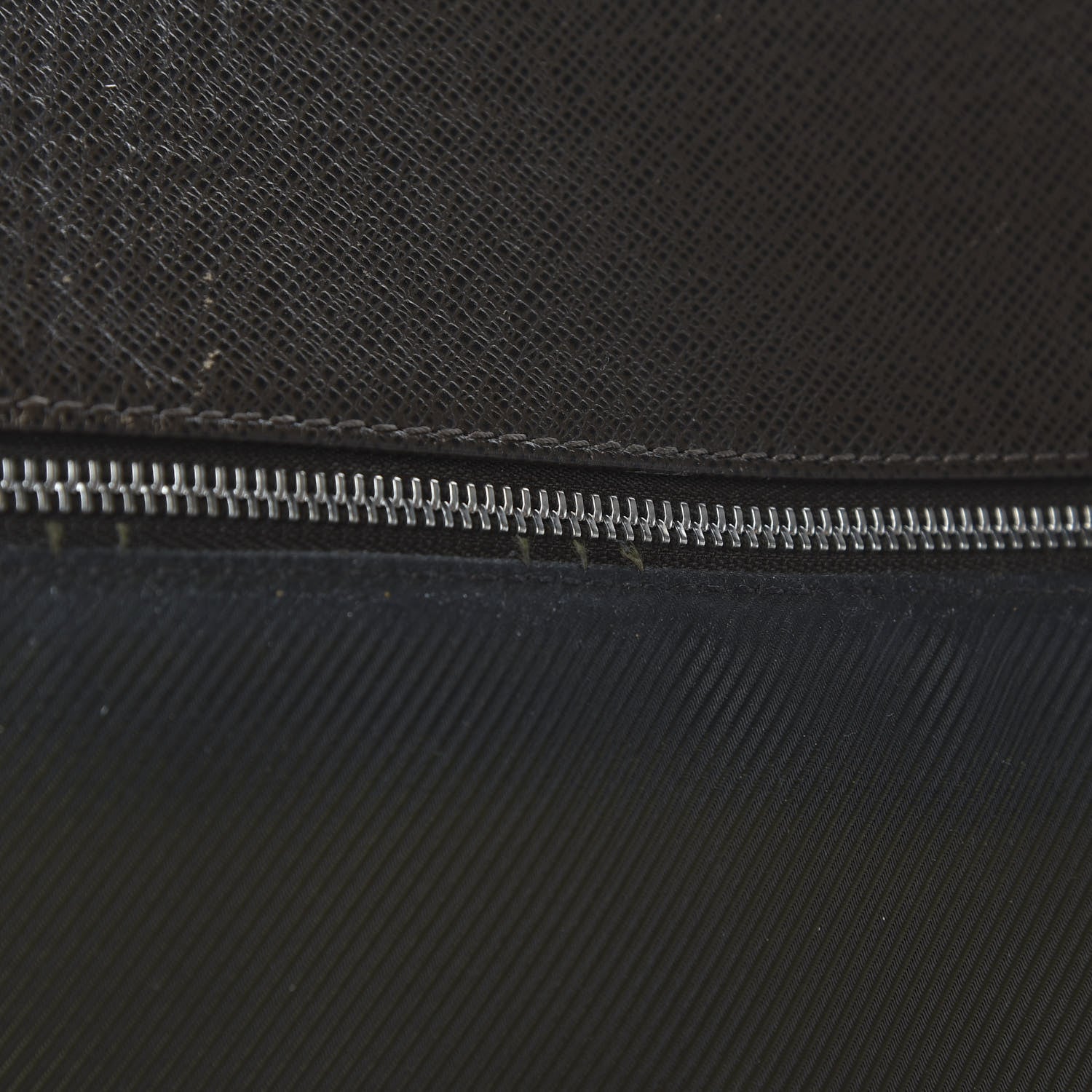 Louis Vuitton Taiga Dersou Messenger Bag Grizzli 12 of 12