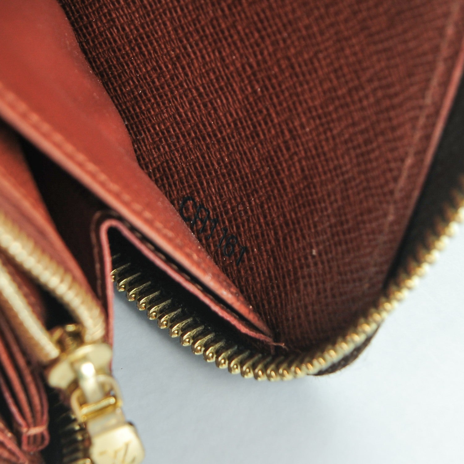 Louis Vuitton Monogram Zippy Wallet 7 of 8