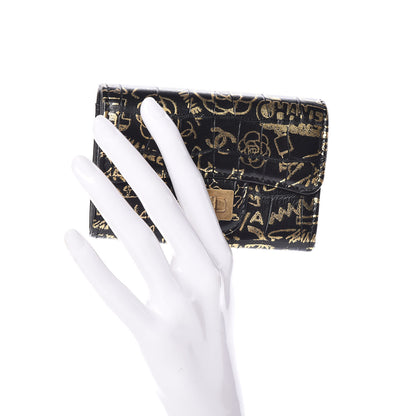 Chanel Calfskin Crocodile Embossed Graffiti 2.55 Cocodile Reissue Flap Card Holder Black Gold 2 of 9