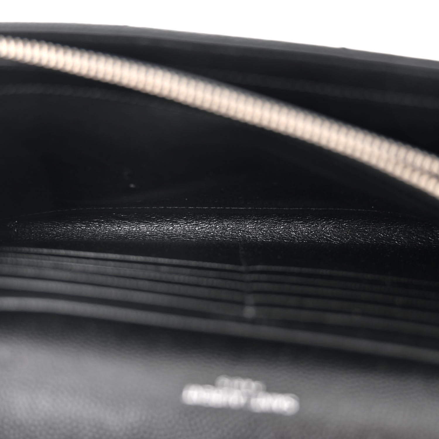 Saint Laurent Grain De Poudre Matelasse Chevron Monogram Chain Wallet Black 5 of 11