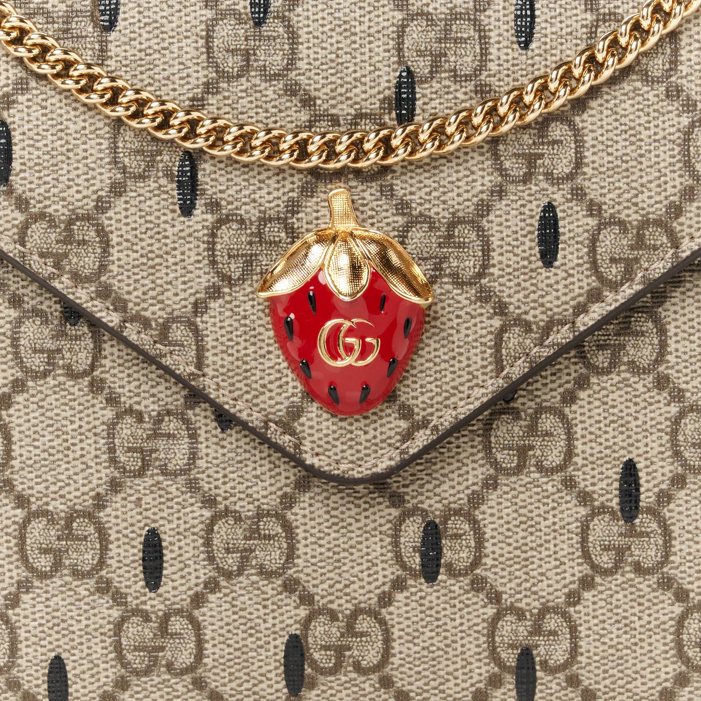 GG Supreme Monogram Strawberry Seed Textured Dollar Calfskin Enamel Double G Strawberry Wallet On Chain Beige Ebony Black New Acero Hibiscus Red