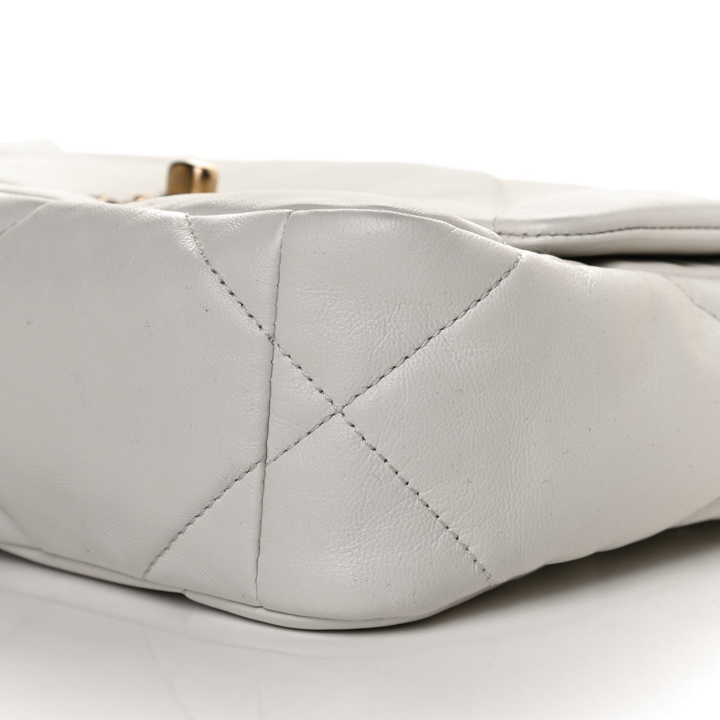 Goatskin Quilted Medium Chanel 19 Flap White