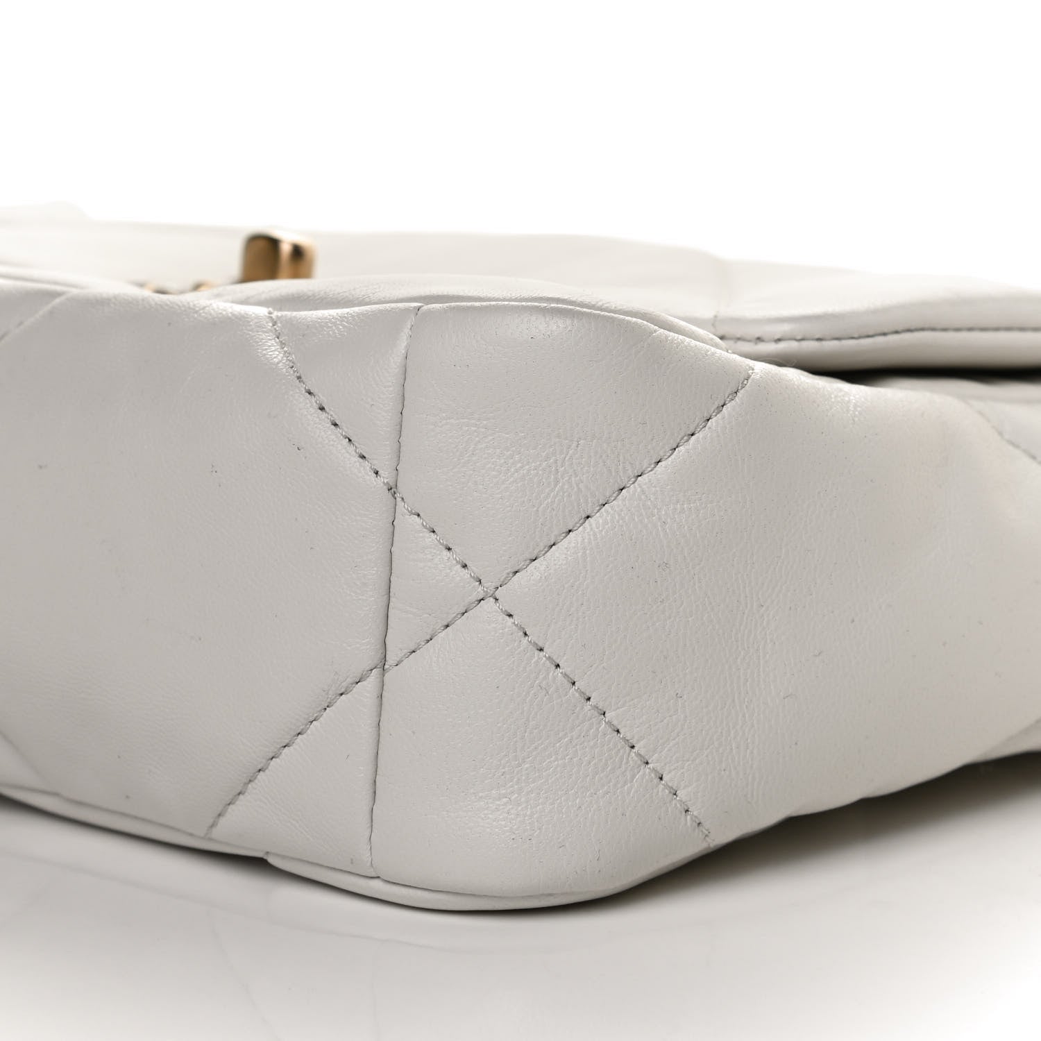 Chanel Goatskin Quilted Medium Chanel 19 Flap White 10 of 13