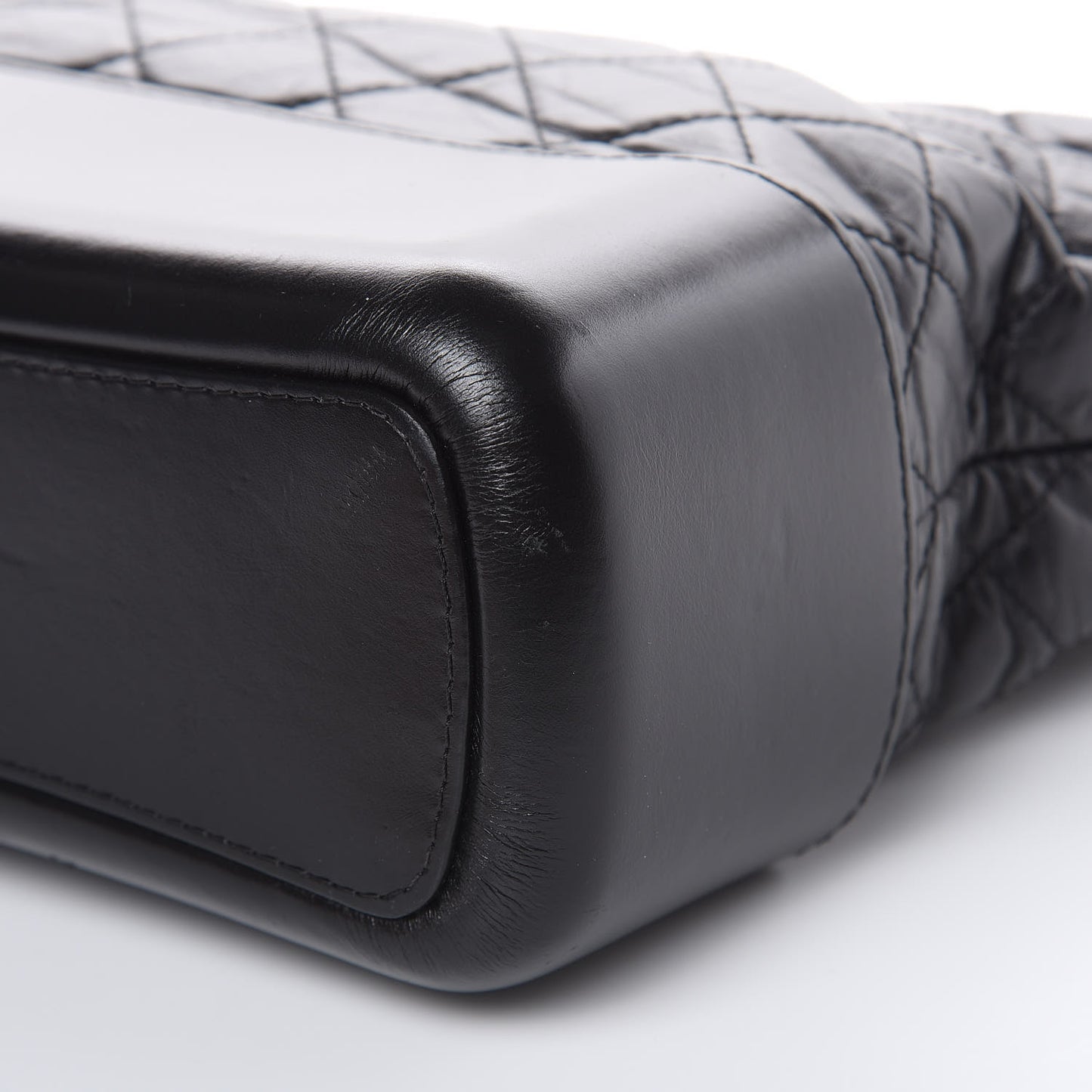 Aged Calfskin Quilted Medium Gabrielle Hobo Black