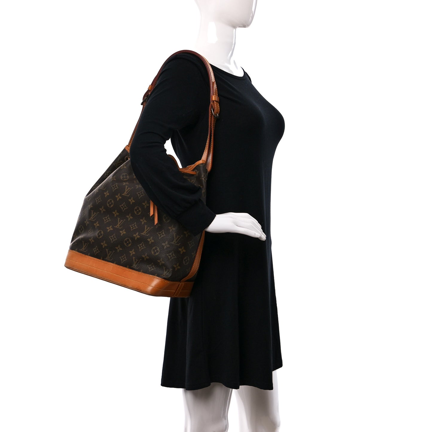 Monogram Noe