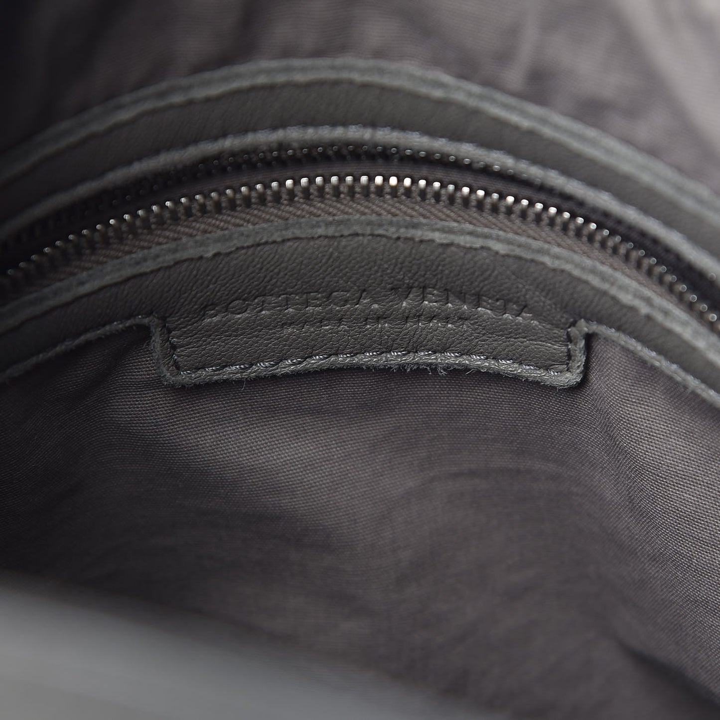 Nappa Intrecciato Pyramid Hobo Light Grey