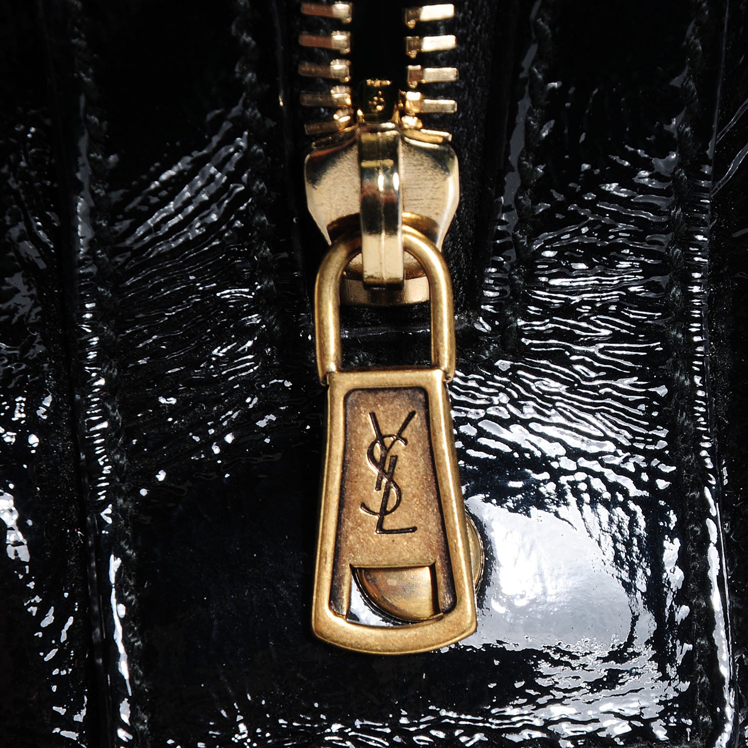 Saint Laurent Patent Large Muse Black 8 of 9
