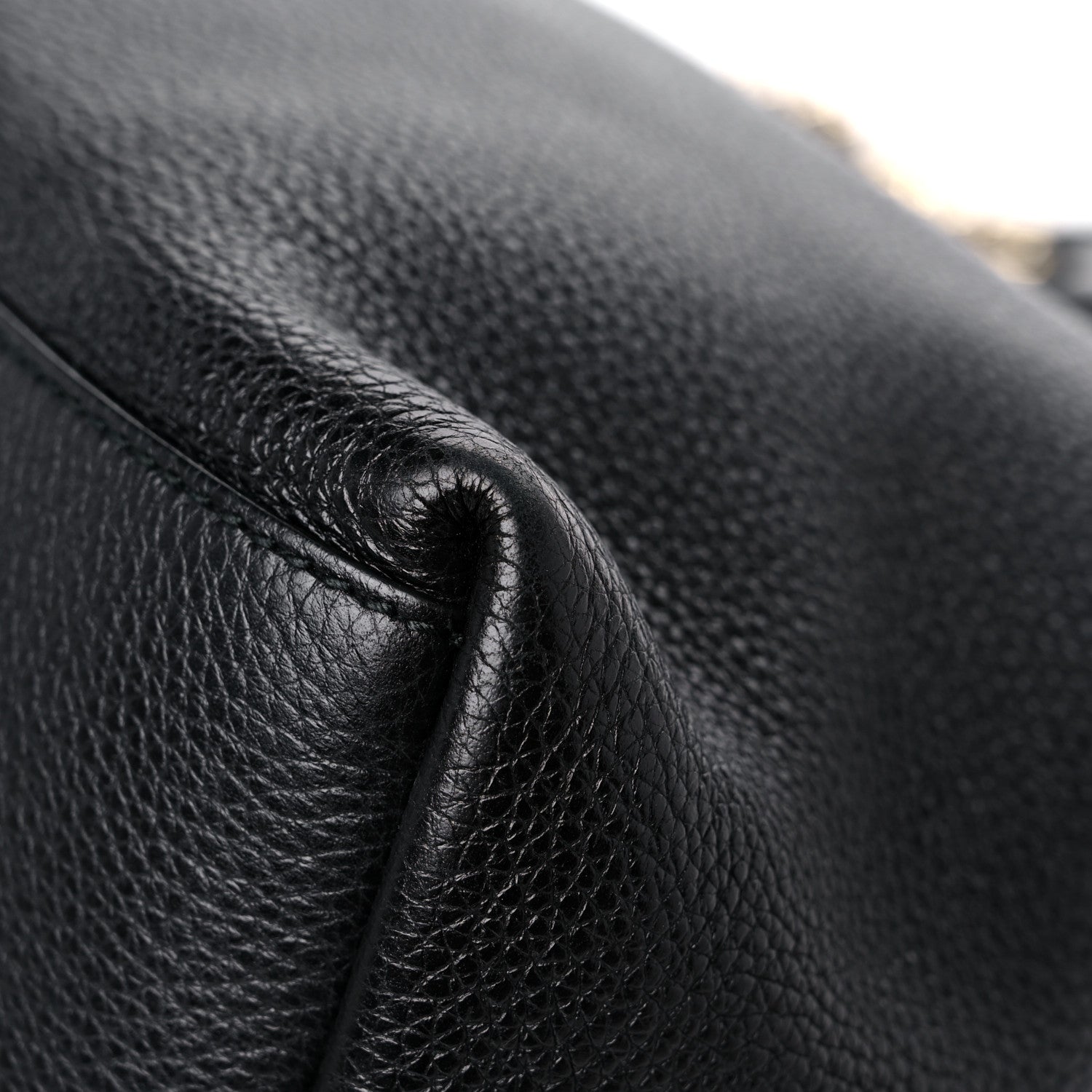 Gucci Pebbled Calfskin Medium Soho Chain Shoulder Bag Black 11 of 15