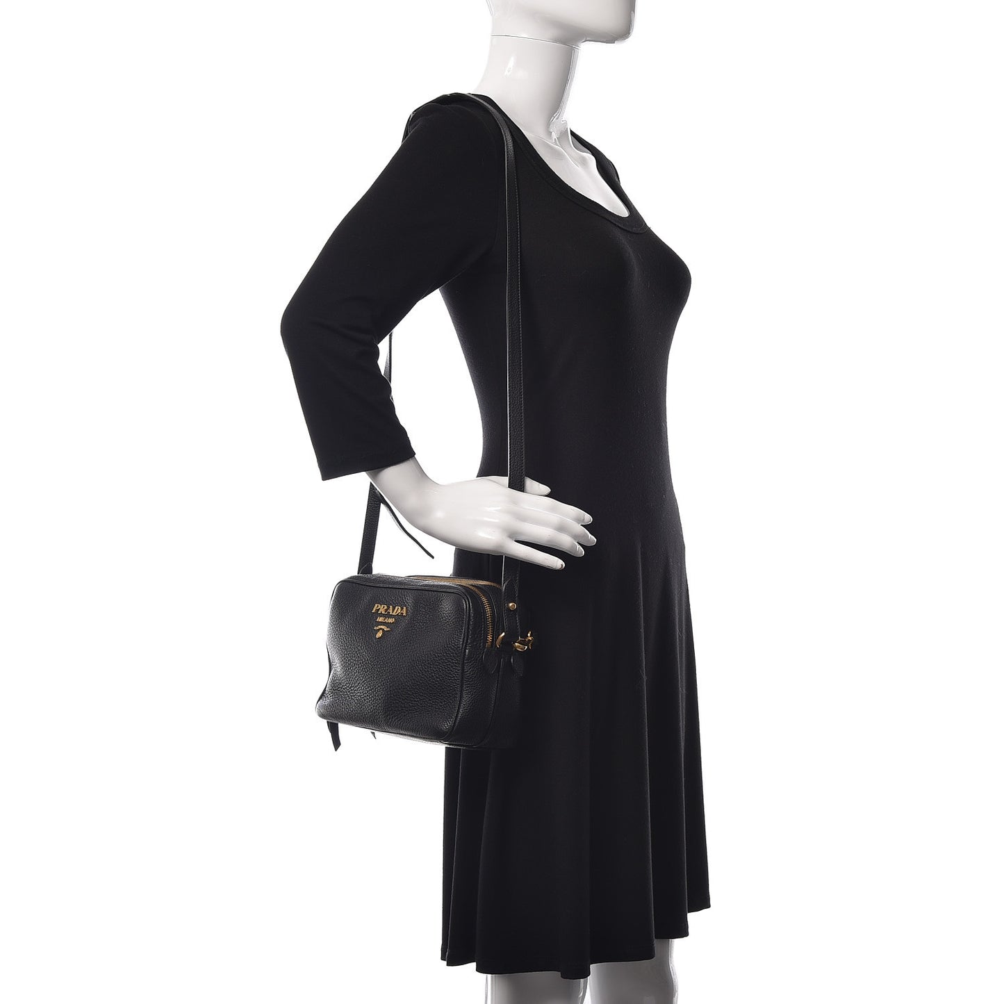 Vitello Daino Medium Double Zip Shoulder Bag Black