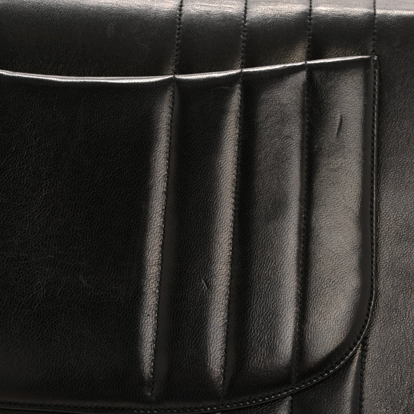 Lambskin Vertical Quilt Jumbo Single Flap Black