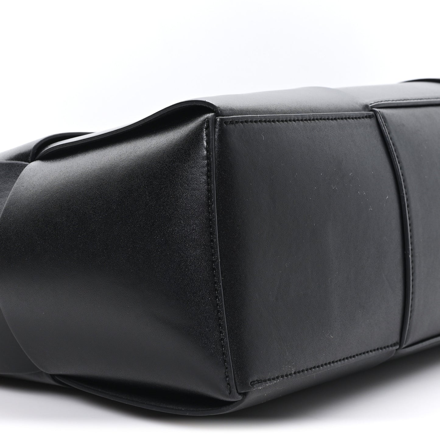 Nappa Maxi Intrecciato Large Arco Tote Black