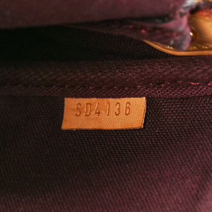 Louis Vuitton Monogram Favorite MM 8 of 12