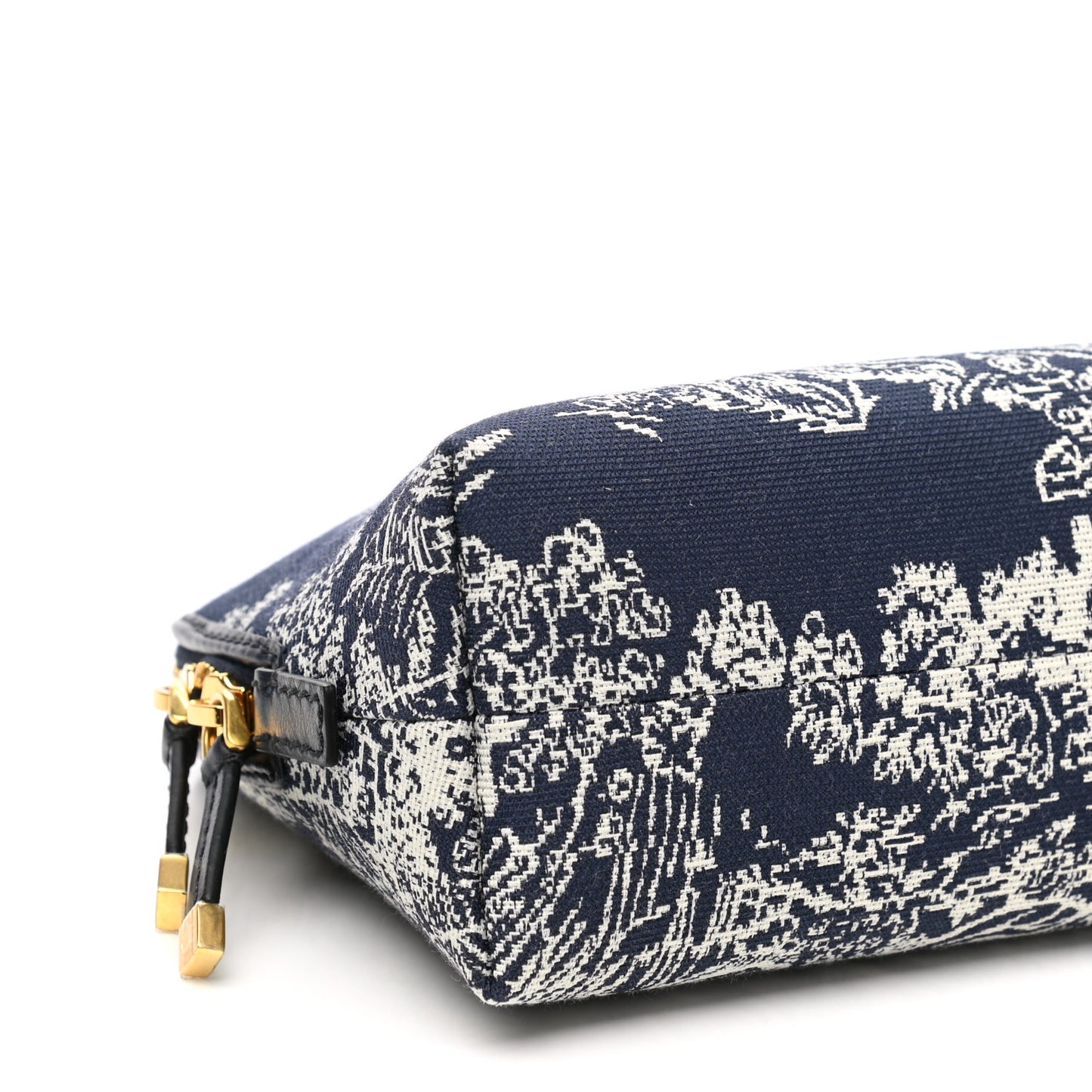 Embroidered Toile De Jouy 30 Montaigne Cosmetic Pouch Blue