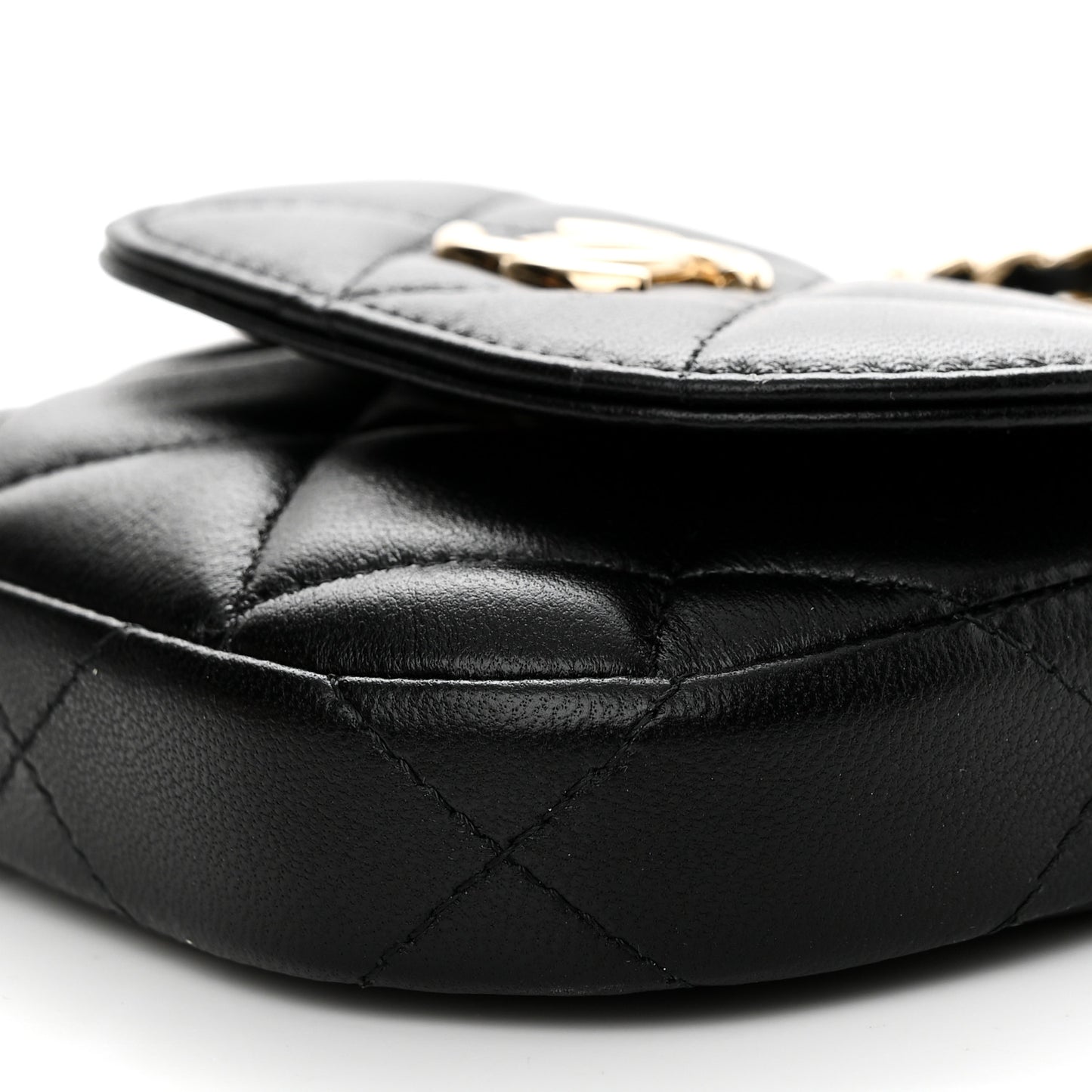 Lambskin Quilted Pearl Top Handle Clutch With Chain Black