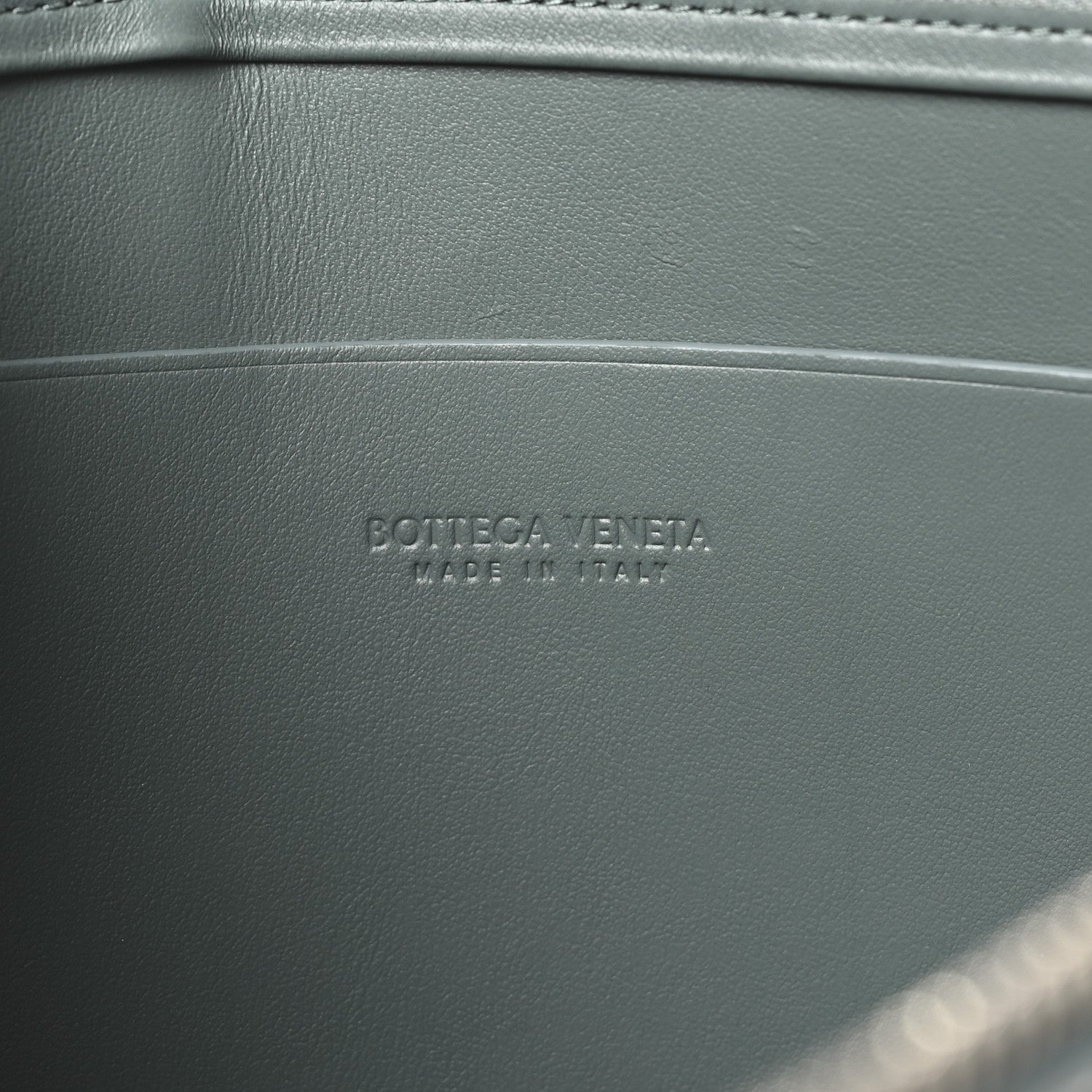 Bottega Veneta Urban Calfskin Maxi Intrecciato Large Cassette Wristlet Pouch Slate Natural 6 of 7