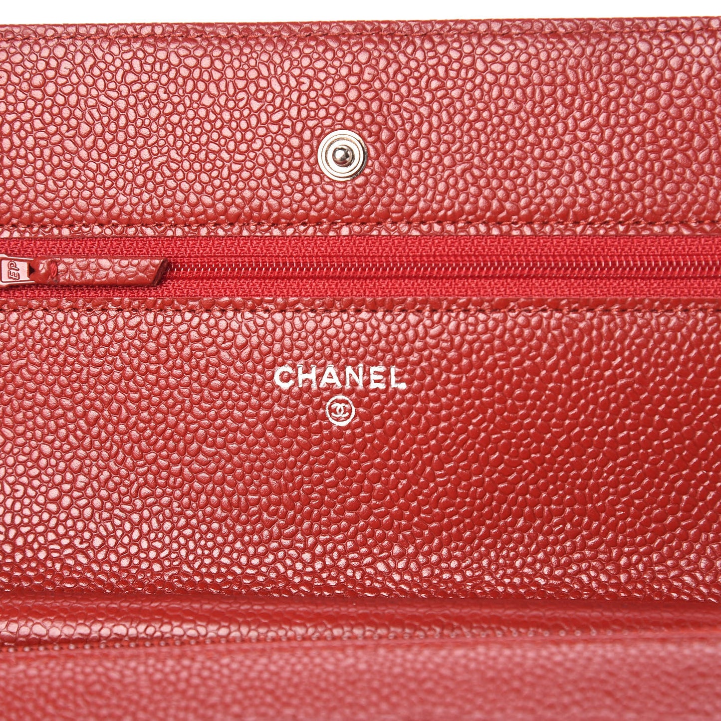 Caviar Quilted Wallet on Chain WOC Red