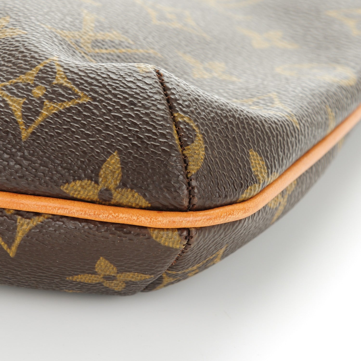 Louis Vuitton Monogram Musette Tango 8 of 9