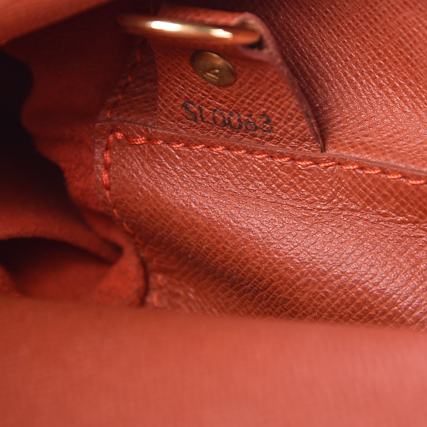 Louis Vuitton Damier Ebene Musette GM 7 of 10