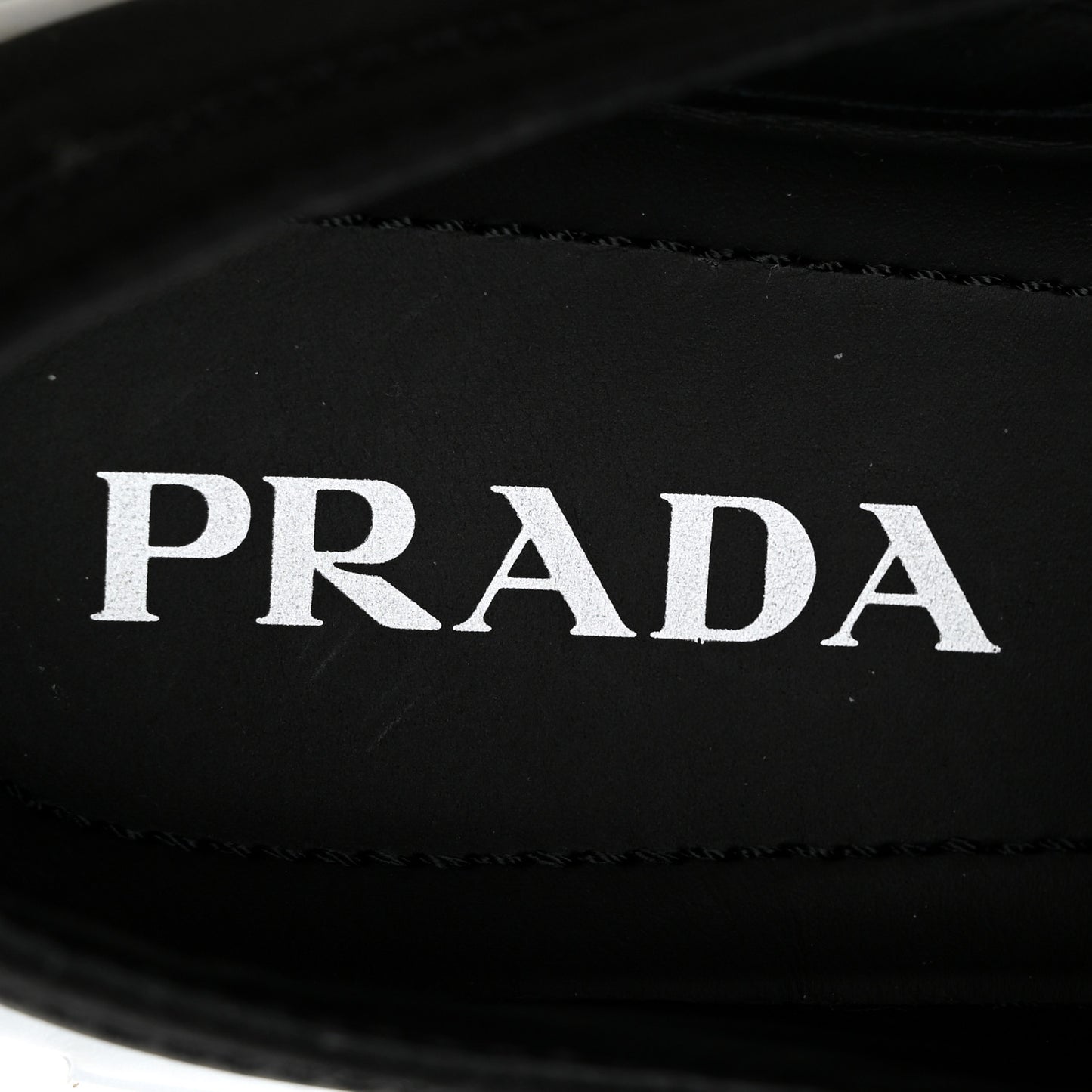Re-Nylon Gabardine Triangle Logo Double Wheel 50mm Sneakers 38 Black
