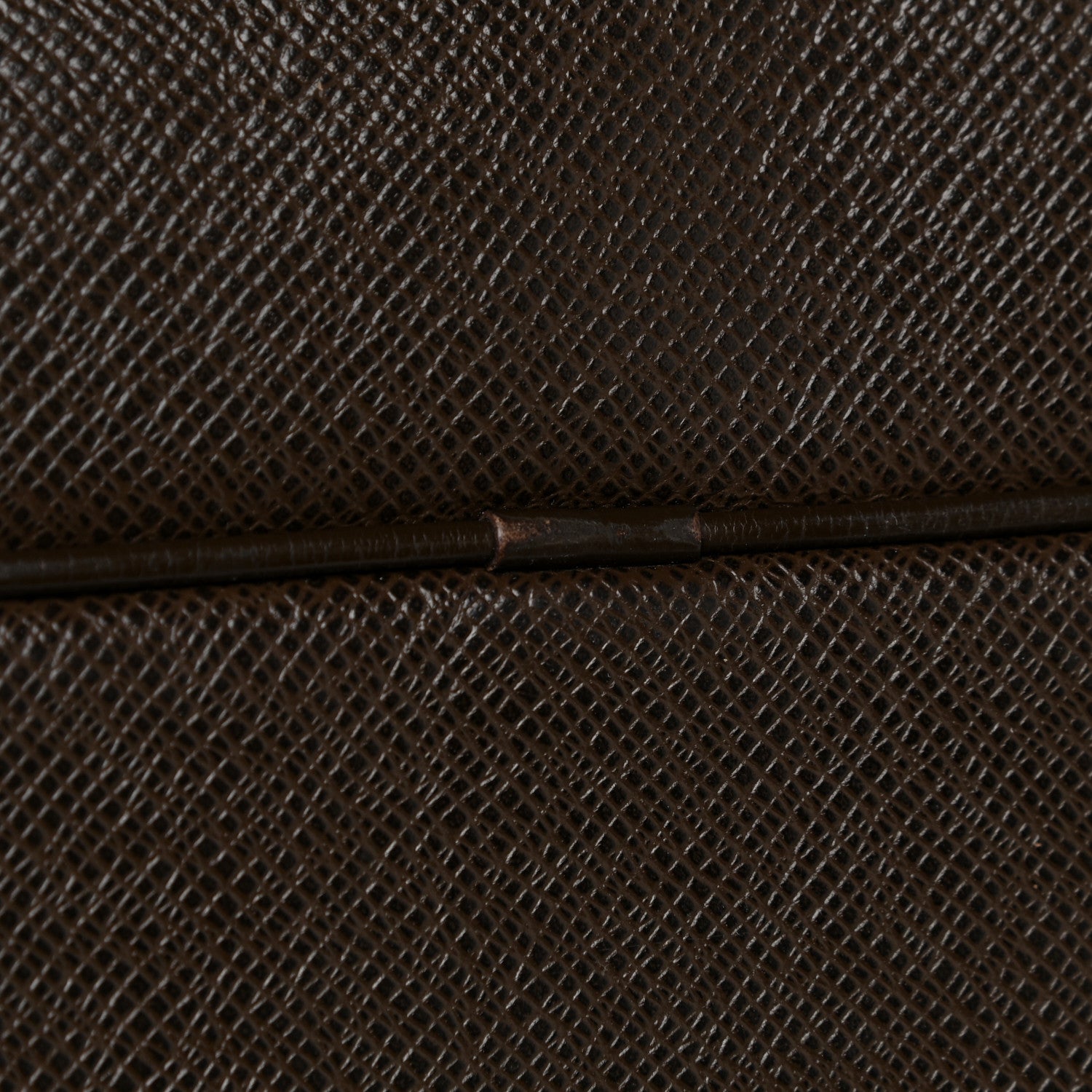Louis Vuitton Taiga Kendall GM Acajou 21 of 23