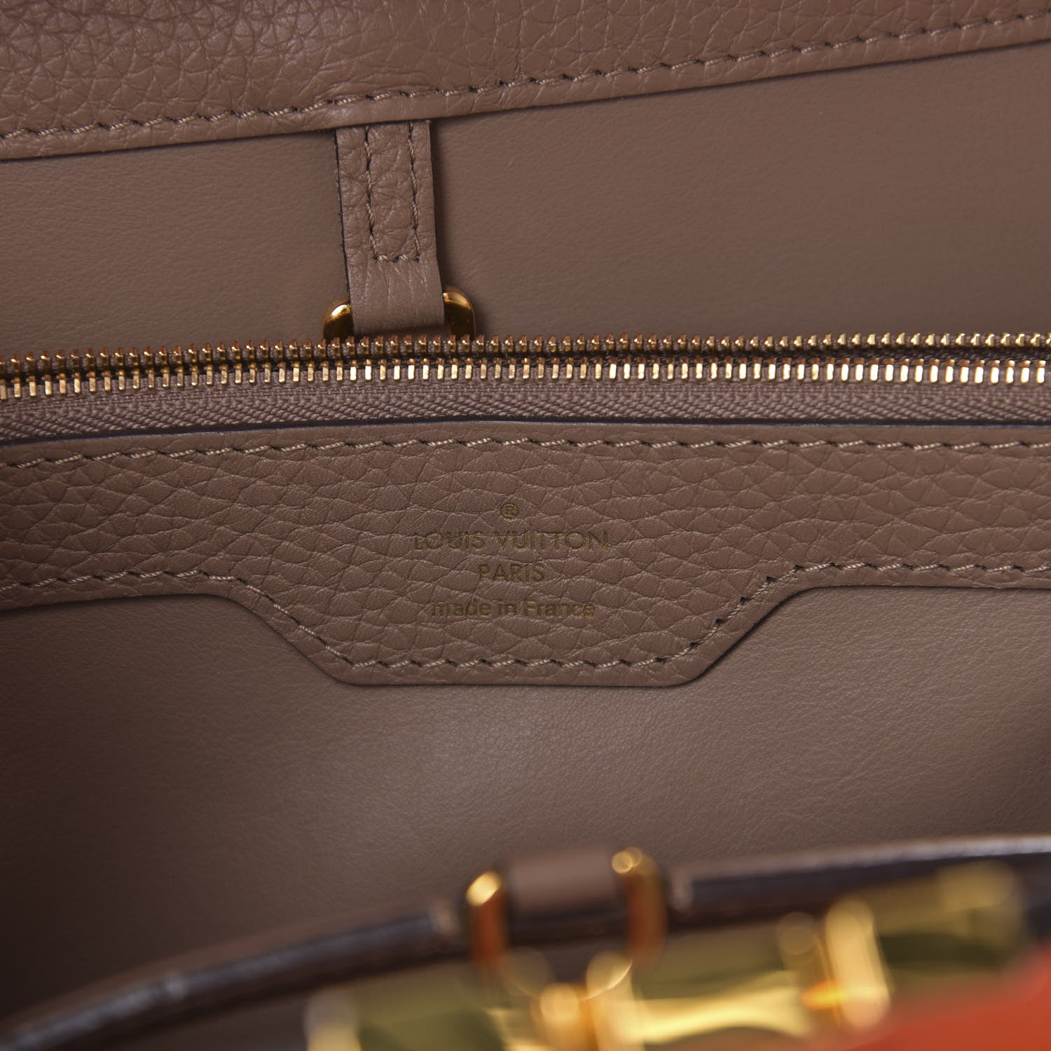 Louis Vuitton Taurillon Capucines MM Clementine 7 of 8