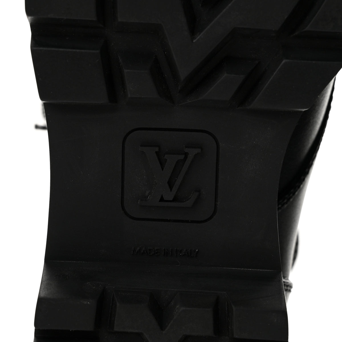 Louis Vuitton Calfskin Monogram Territory Flat Ranger Boots 39.5 Black 7 of 10