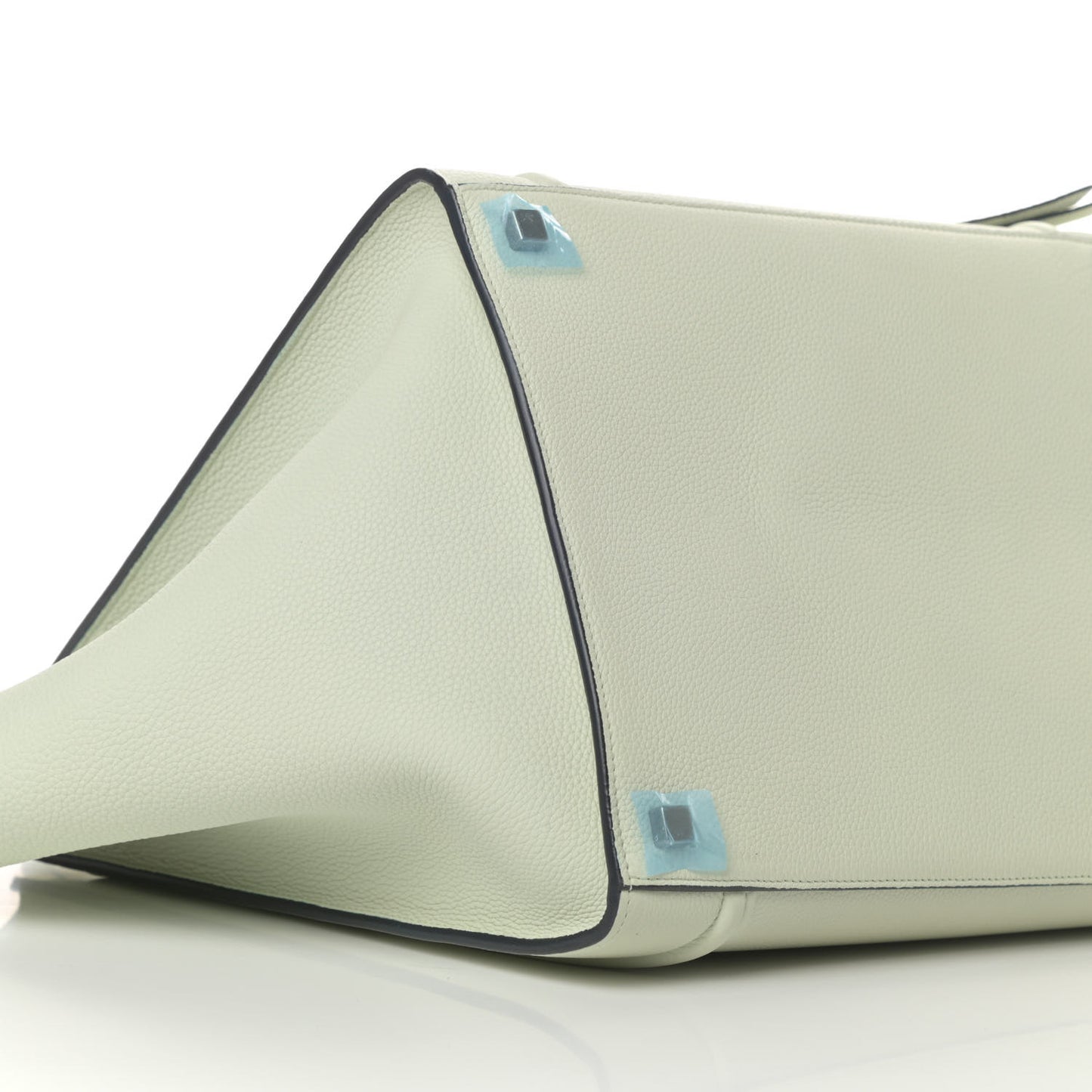 Baby Grained Calfskin Medium Phantom Luggage Jade