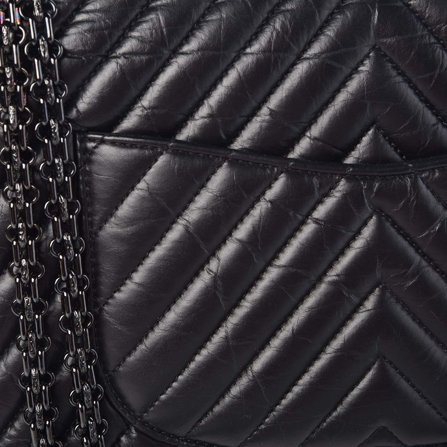 Chanel Aged Calfskin Chevron Quilted 2.55 Reissue 226 So Black 11 of 12