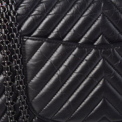 Chanel Aged Calfskin Chevron Quilted 2.55 Reissue 226 So Black 11 of 12