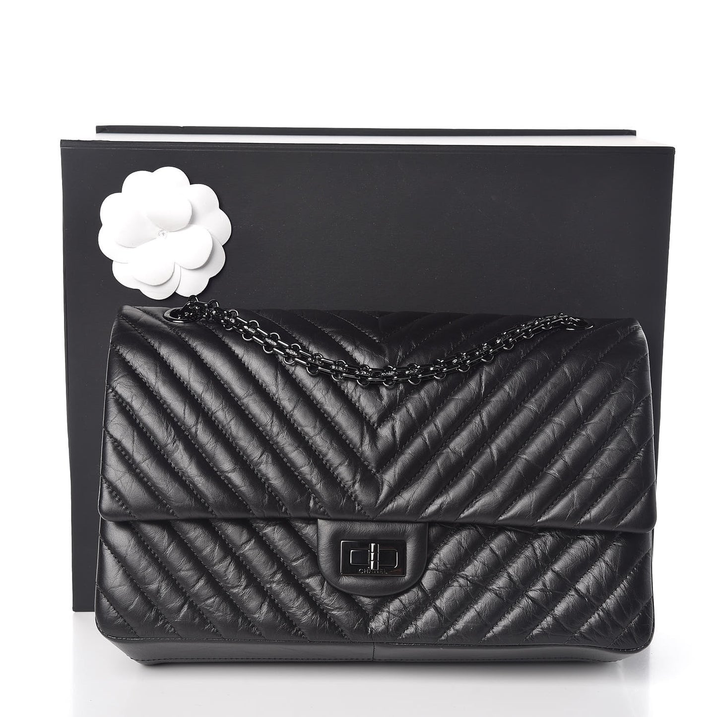 Aged Calfskin Chevron Quilted 2.55 Reissue 226 So Black