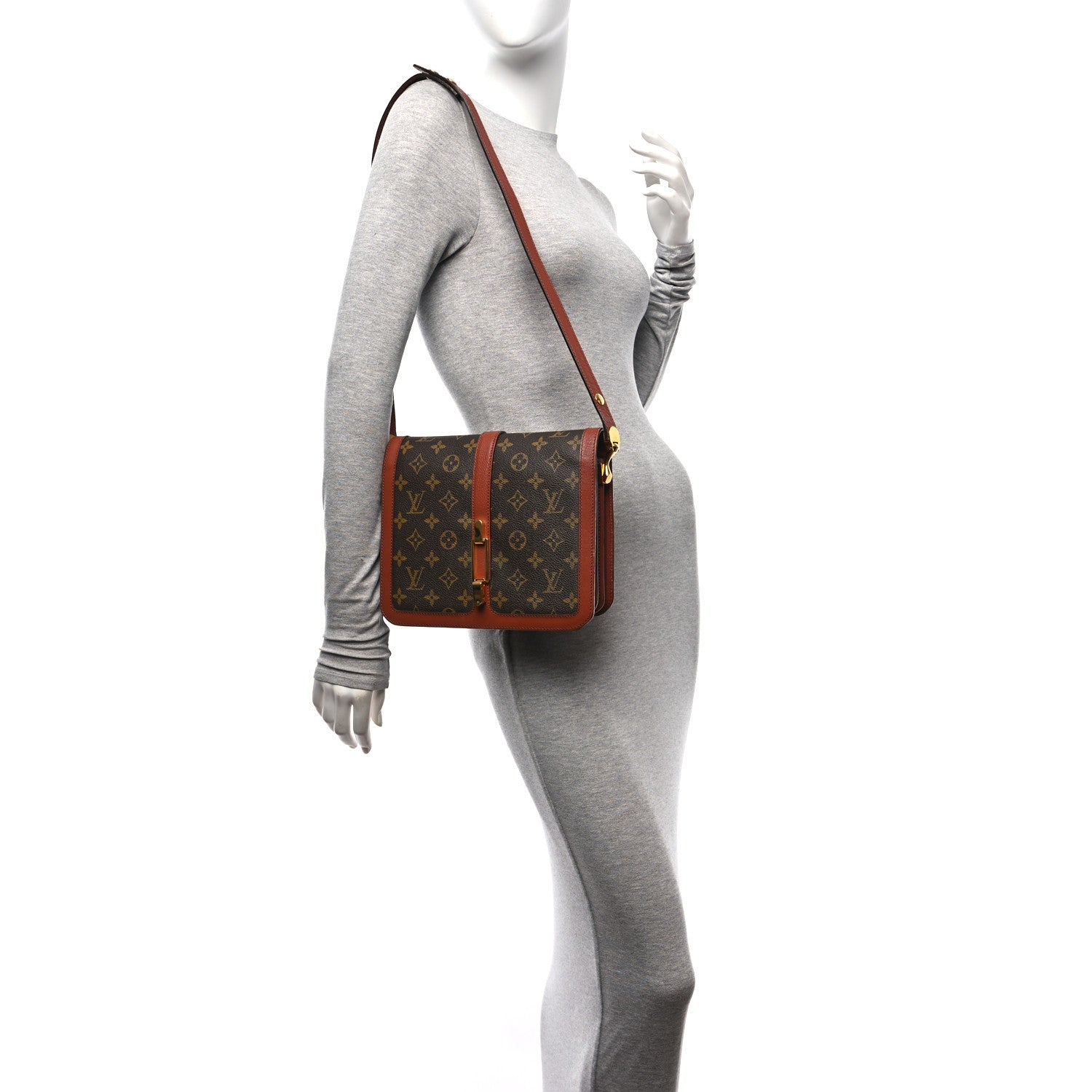Louis Vuitton Monogram Sac Rond Point 2 of 12