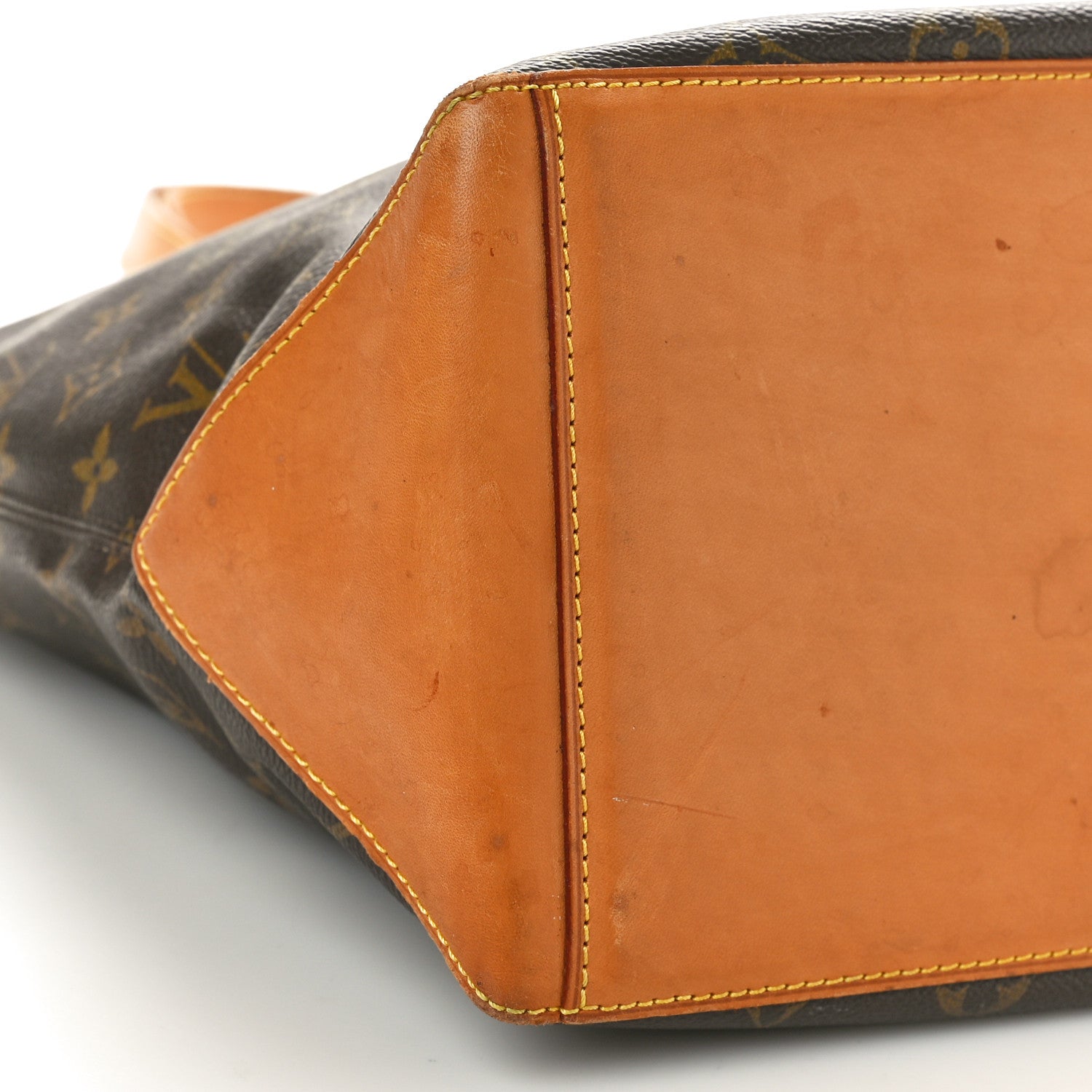 Louis Vuitton Monogram Cabas Mezzo 8 of 13
