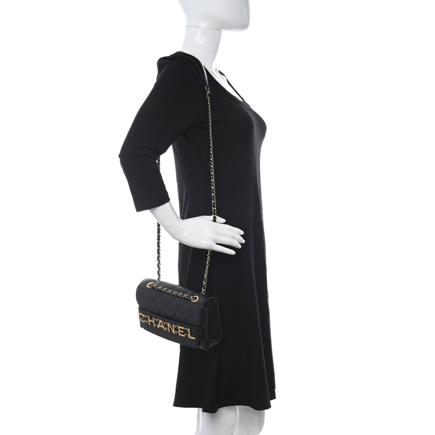 Calfskin Quilted Small Enchained Flap Black