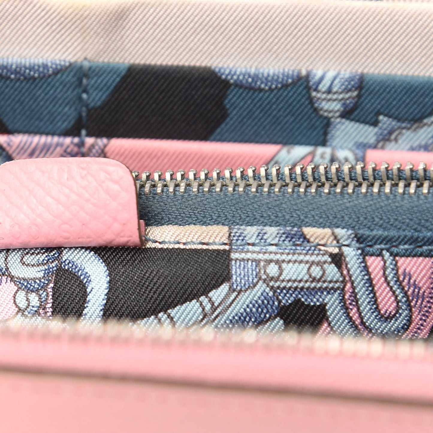 Epsom Silk'In Wallet Rose Confetti