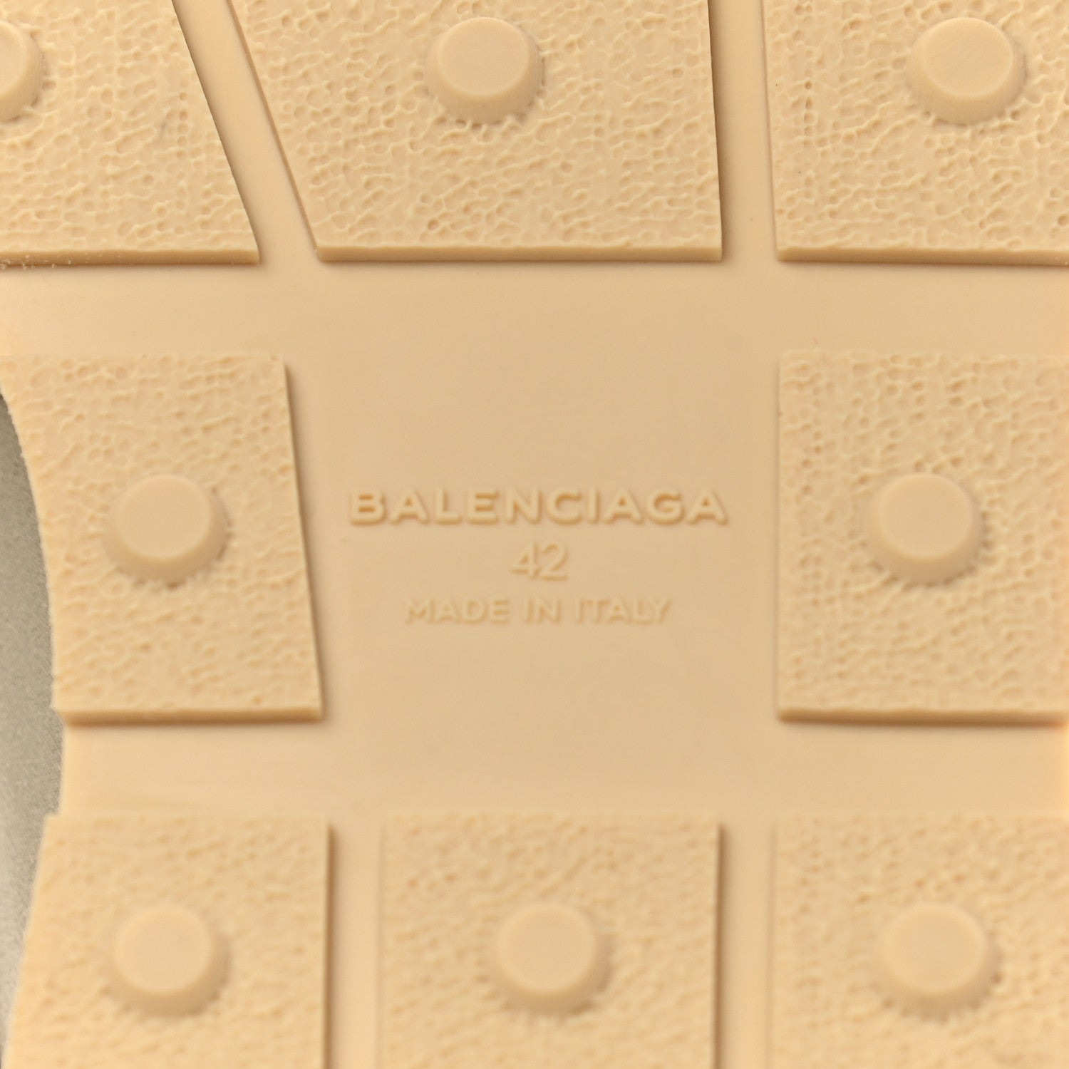 Balenciaga Mesh Calfskin Neoprene Suede Womens Race Runner Sneakers 42 White Black Craie Beige 6 of 9
