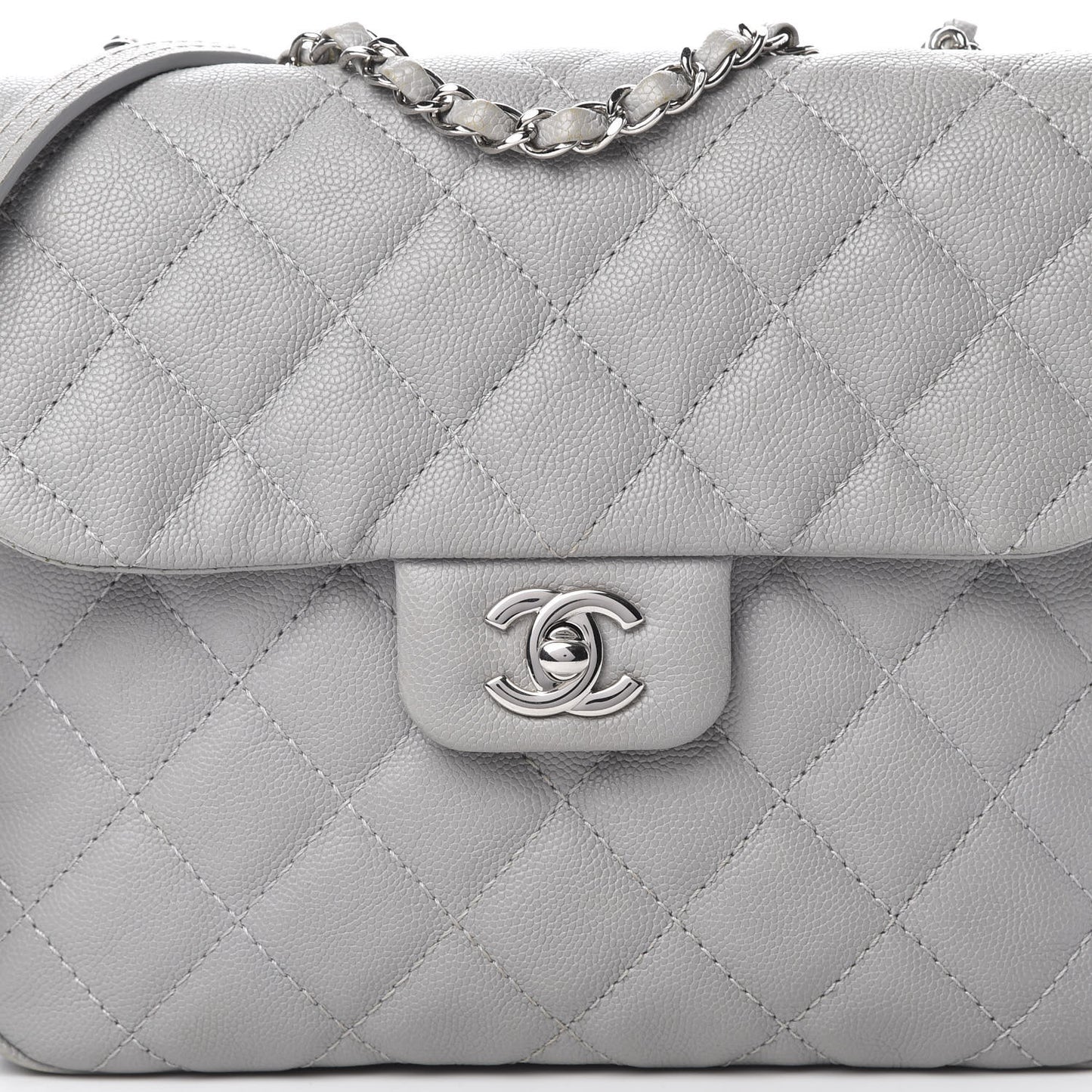 Caviar Quilted Medium Urban Companion Flap Grey